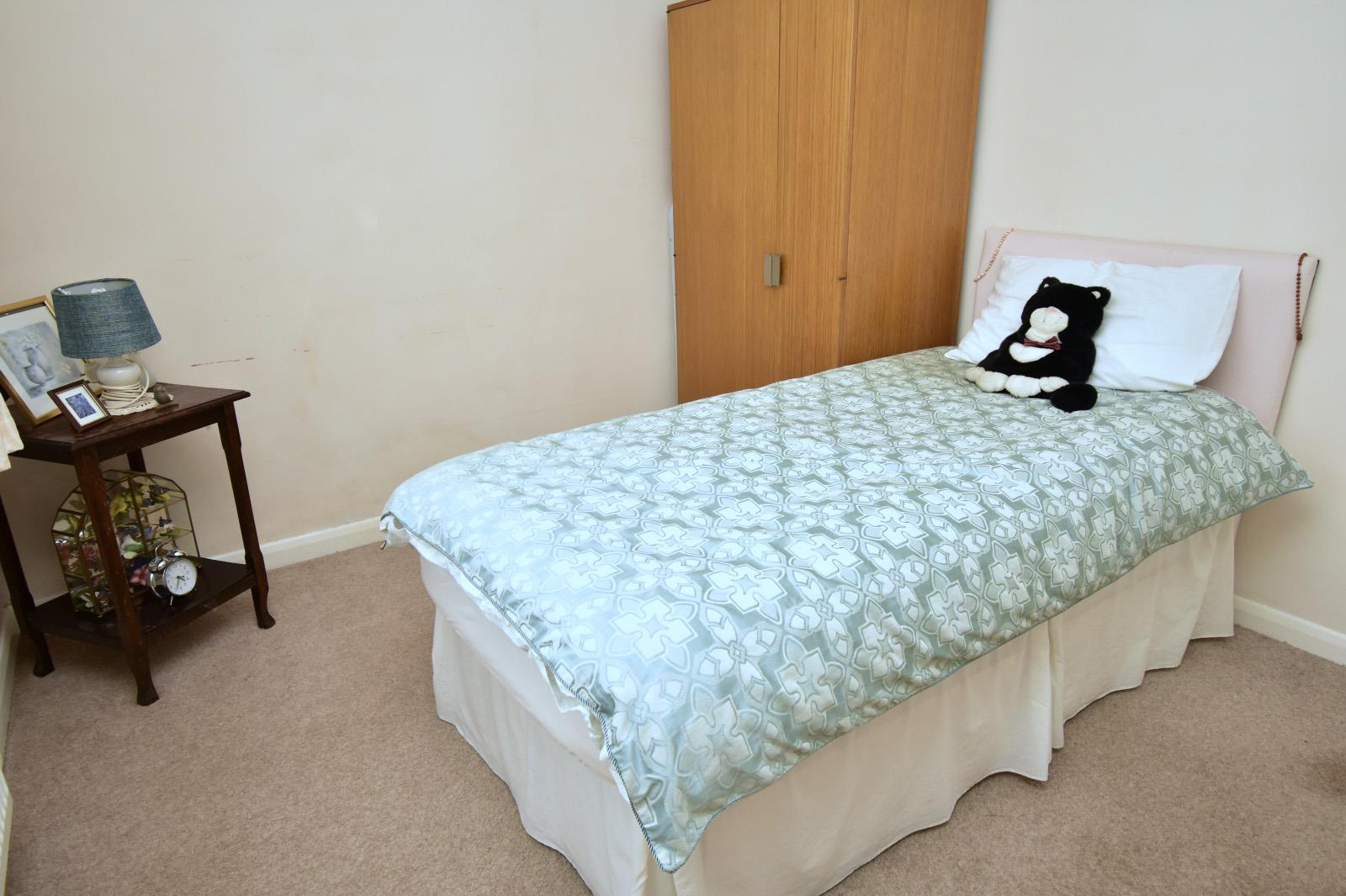 A BEDROOM 3.JPG